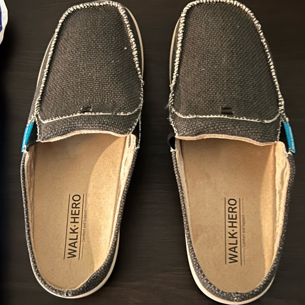 Canvas Arch Support Loafers  Offers high level arch support for foot comfort.